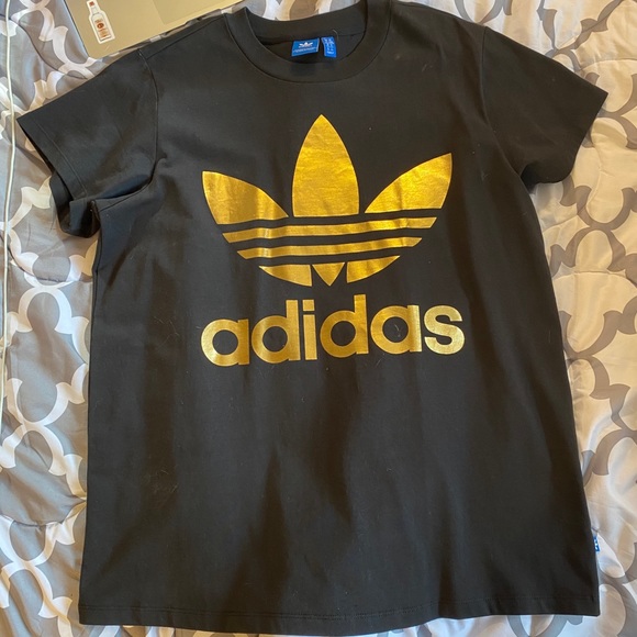 ⚡️NWOT Adidas Originals Gold Trefoil Oversided Tee - Picture 8 of 9